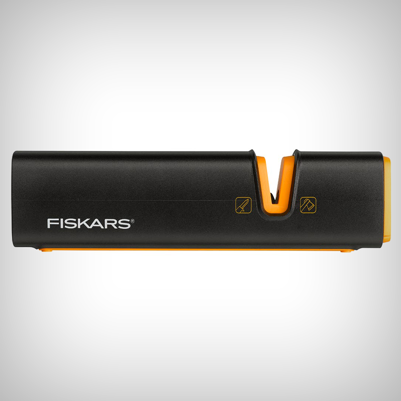 Dispozitiv de ascutit unelte gradina Fiskars XSHARP Dispozitiv de ascutit unelte gradina Fiskars XSHARP